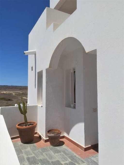 Blue Breeze House With Pool Facing Sea Villa Corralejo Bagian luar foto